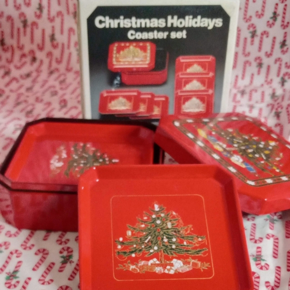 Vintage Red Lacquer 6 Piece Christmas Holiday Coasters Made in Japan. - Picture 2 of 6